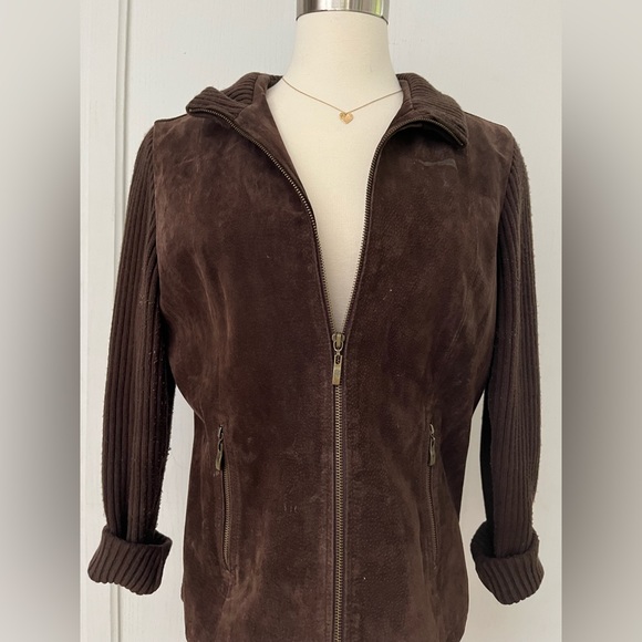 SOLD - Picture 3 of 4